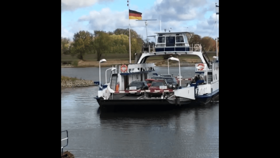 Noch setzt die Fähre über bei Neu Darchau.