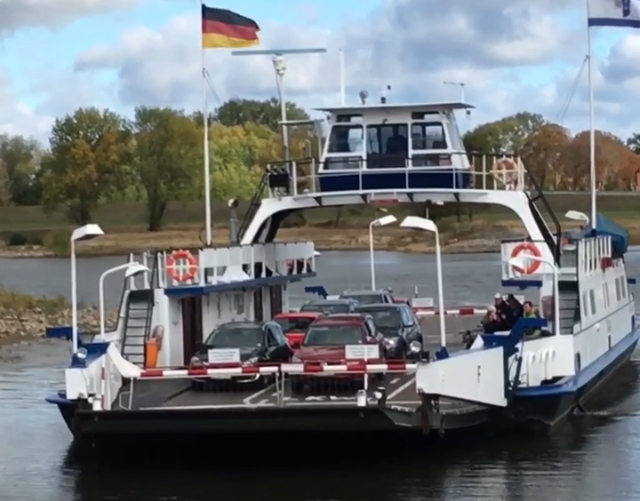 Noch setzt die Fähre über bei Neu Darchau.