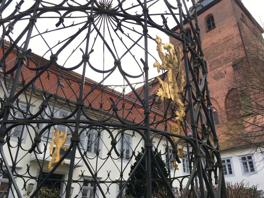 In der Kreisverwaltung auf dem Michaeliskloster werden die Kosten für die Arena neu berechnet. Foto: jj